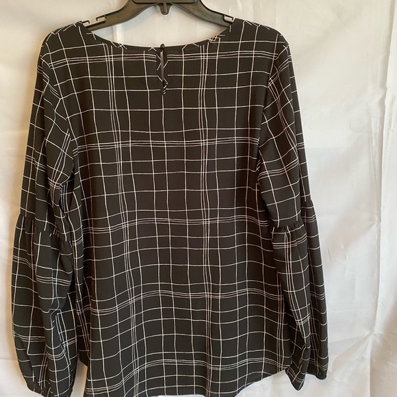 Blouse, size Large - Picture 6 of 7